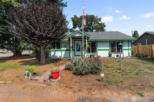 3427 Melody Ct, Centralia, WA, 98531-9320 | Card Image