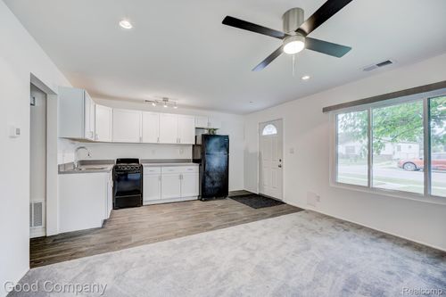 20203 Abrahm St, Clinton Township, MI, 48035-3433 | Card Image
