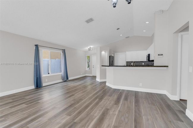 1592 Salerno Cir, House other with 3 bedrooms, 2 bathrooms and null parking in Weston FL | Image 4