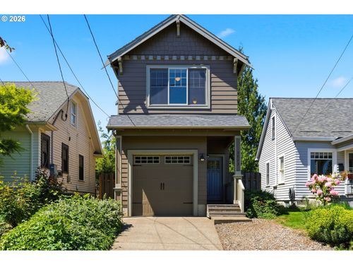 3823 Ne 72nd Ave, Portland, OR, 97213-5709 | Card Image