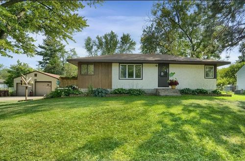 6241 50th St N, Oakdale, MN, 55128-1507 | Card Image