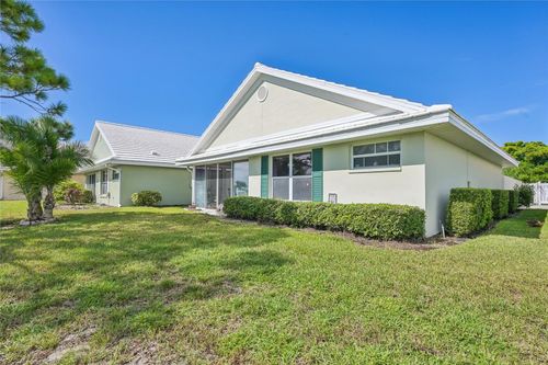 76-805 Harrington Lake Dr N, VENICE, FL, 34293-4239 | Card Image