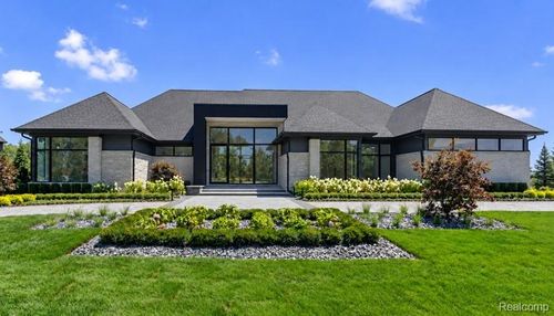 2668 Turtle Lake Ranch, Bloomfield Hills, MI, 48302 | Card Image