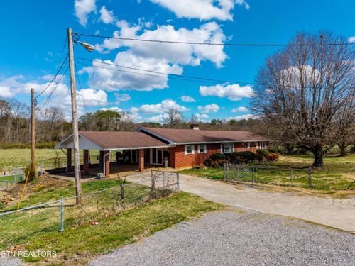 911 Tipton Station Rd, Knoxville, TN, 37920-9444 | Card Image