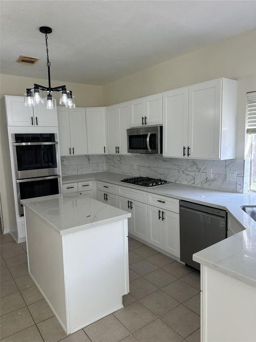 4510 Chestnut Meadow Dr, Sugar Land, TX, 77479-3223 | Card Image