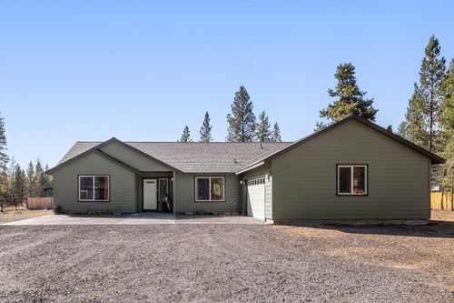 16245 Sparks Dr, La Pine, OR, 97739-9671 | Card Image