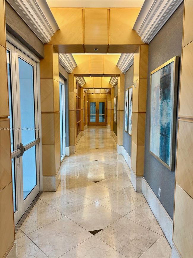 APT-2011 - 19400 Turnberry Way, Condo with 3 bedrooms, 3 bathrooms and null parking in Aventura FL | Image 49