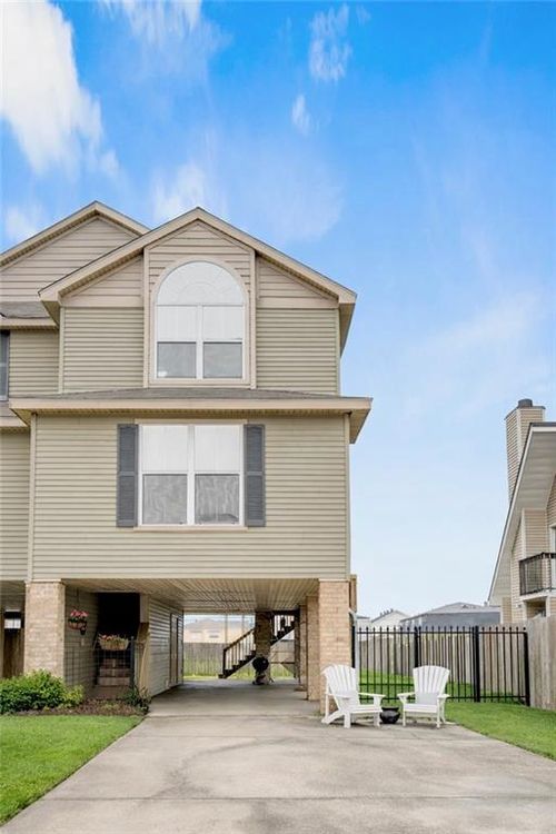 34 Brandon Hall Dr, Destrehan, LA, 70047-3204 | Card Image