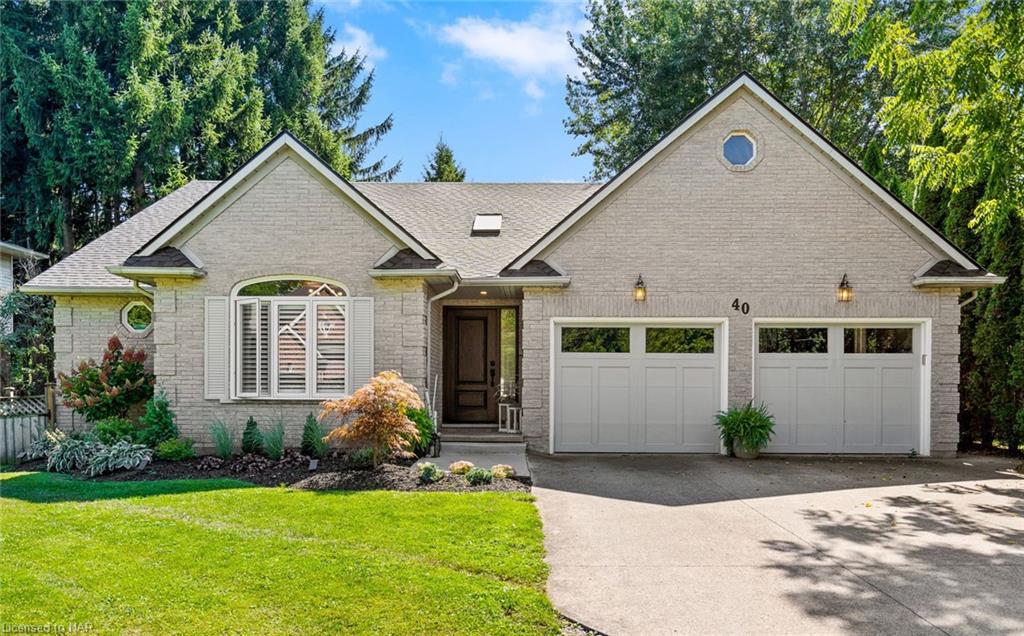 40 Merritt Rd, For Sale in Fonthill eXp Realty