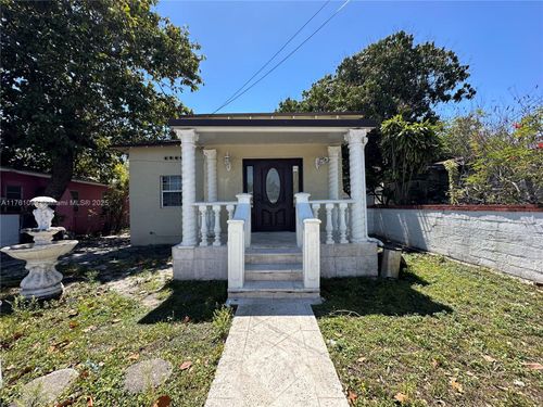 52 Nw 33rd St, Miami, FL, 33127-3508 | Card Image