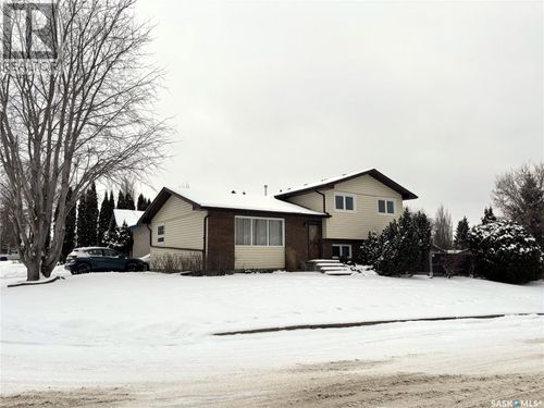 1621 Blackwood Dr, Prince Albert, SK, S6V7B9 | Card Image