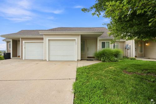 1405 Sundance Dr, Manhattan, KS, 66503-8607 | Card Image