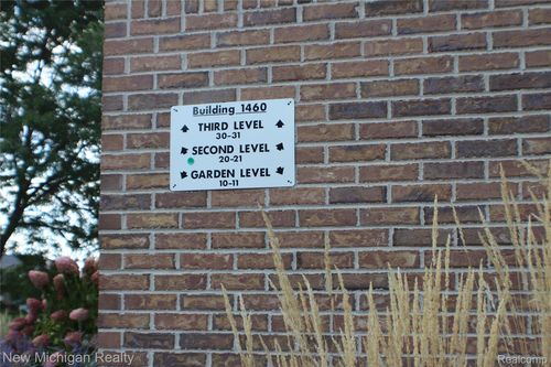 apt-15-1460 E Pond Dr, Okemos, MI, 48864-2389 | Card Image