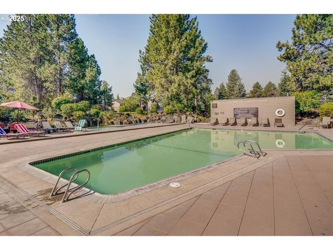18575 Sw Century Dr, Condo with 1 bedrooms, 1 bathrooms and null parking in Bend OR | Image 16