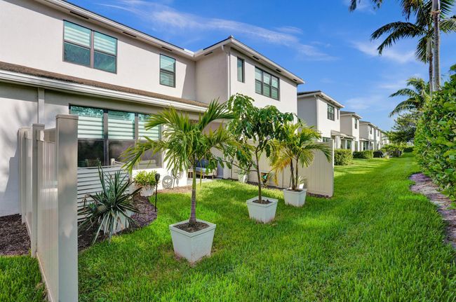 4412 Serpens Ln, Condo with 3 bedrooms, 3 bathrooms and null parking in Lake Worth FL | Image 54