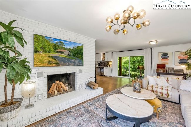C - 3369 Cox Rd, House other with 2 bedrooms, 3 bathrooms and null parking in West Jefferson NC | Image 6