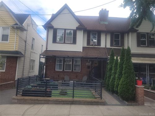 2548 Woodhull Ave, Bronx, NY, 10469-6102 | Card Image