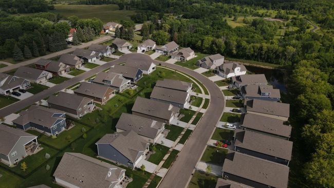 s amazing neighborhood is surrounded by the Elm Creek Park Reserve | Image 21