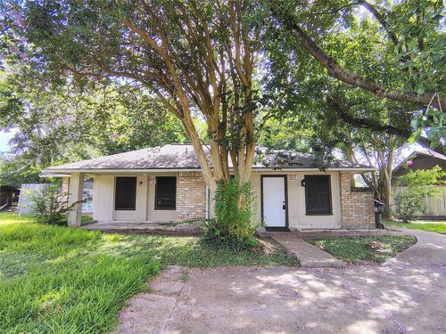 11926 Rhinebeck Dr, Houston, TX, 77089-6429 | Card Image