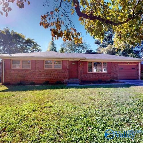 338 Jack Coleman Dr Nw, Huntsville, AL, 35805-2636 | Card Image