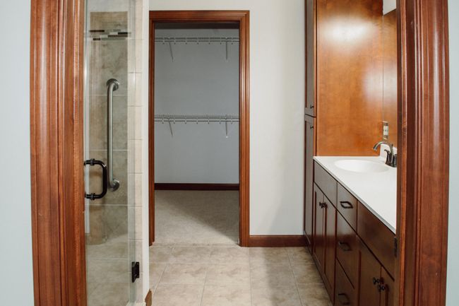 Primary suite with walk-in closet | Image 12