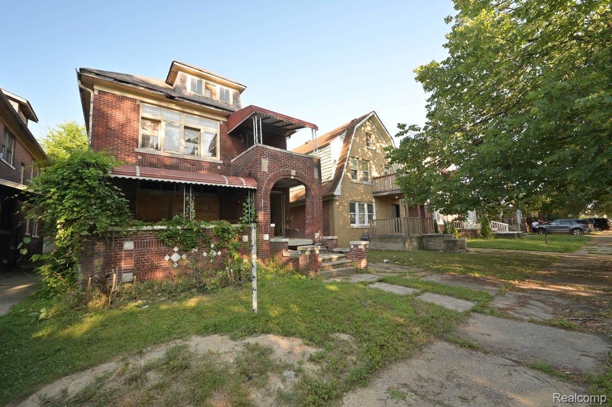 Residential Income in Detroit 3
