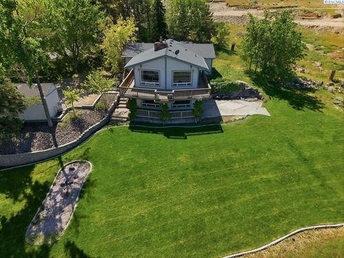 36605 E Red Mountain Rd, Benton City, WA, 99320-7569 | Card Image