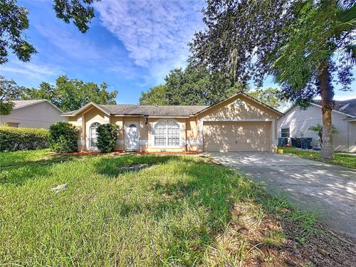 215 Foggy Creek Rd, DAVENPORT, FL, 33837-5731 | Card Image