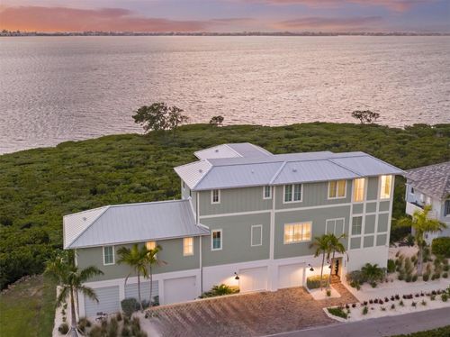 332 Harbour Sound Ct, BRADENTON, FL, 34209-3261 | Card Image