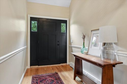 72 Oakmont Dr, Concord, NH, 03301-6915 | Card Image