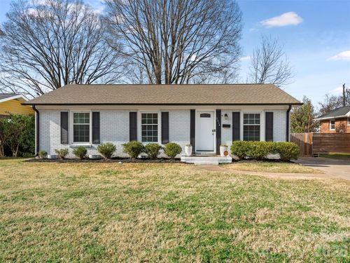 4014 Fieldcrest Rd, Charlotte, NC, 28217-1421 | Card Image