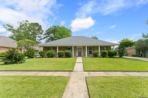 5431 Charing Way Ave, Baton Rouge, LA, 70817-2010 | Card Image