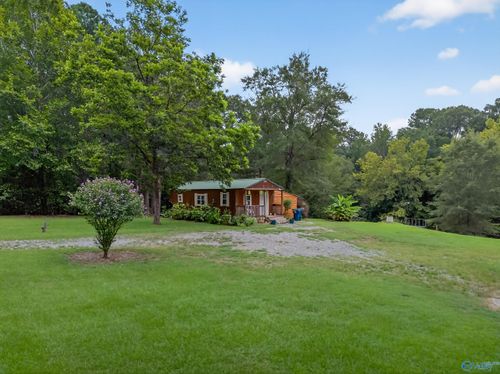 373 Seminole Trl, Ohatchee, AL, 36271-5447 | Card Image