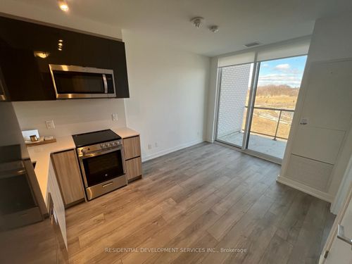 616-3100 Keele St, North York, ON, M3M0E1 | Card Image