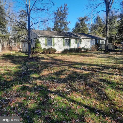 387 Park Dr W, KINTNERSVILLE, PA, 18930-1613 | Card Image