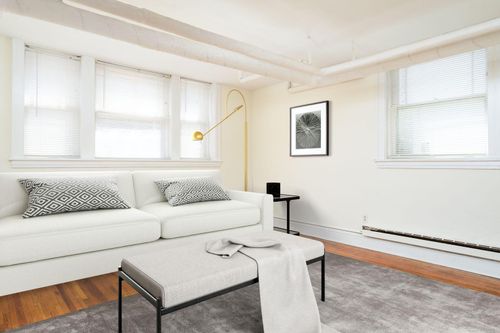 b-1910 1st Avenue S, Minneapolis, MN, 55403 | Card Image