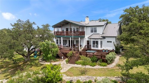 125 Northlake Cv, Lakehills, TX, 78063-6591 | Card Image