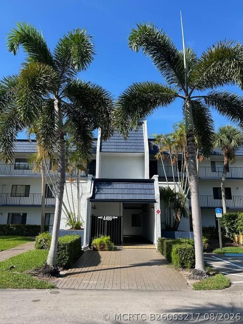 4489 Luxemburg Ct, Lake Worth, FL, 33467-5059 | Card Image
