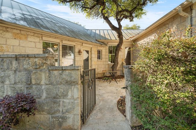 Courtyard | Image 6