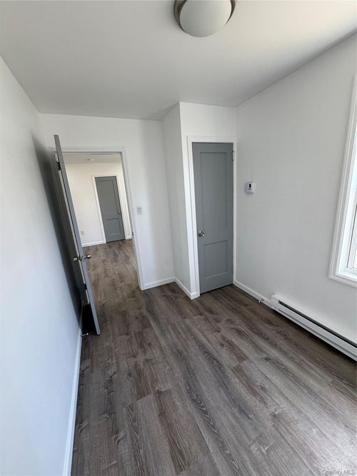 52 Sarine Rd, Wurtsboro, NY, 12790-5155 | Card Image