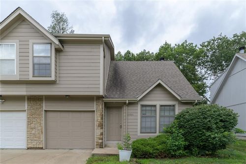 14938 Glenwood Ave, Overland Park, KS, 66223-2504 | Card Image
