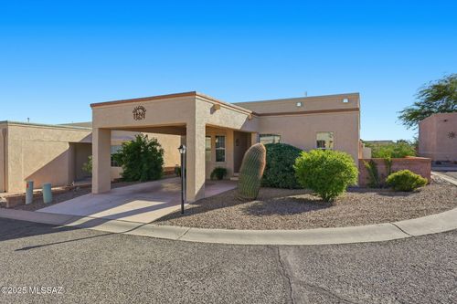 567 W Parkwood Court, Green Valley, AZ, 85614 | Card Image