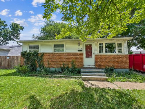 614 Fairmoor Pl, Columbus, OH, 43228-2113 | Card Image