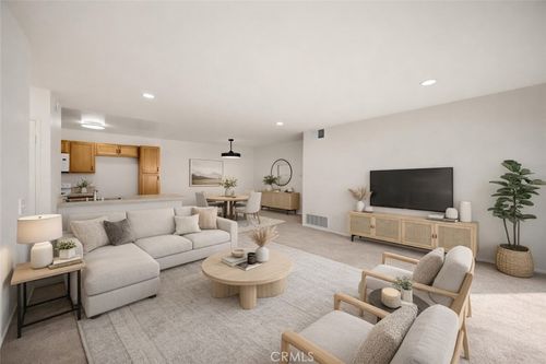 unit-r8-2521 W Sunflower Ave, Santa Ana, CA, 92704-7528 | Card Image