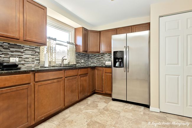 37830 N Watts Ave, House other with 2 bedrooms, 1 bathrooms and 3 parking in Spring Grove IL | Image 5