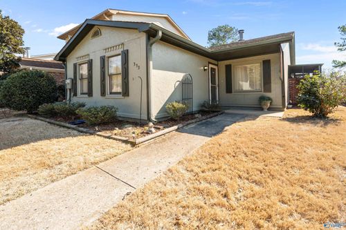 333 Chateau Dr Sw, Huntsville, AL, 35801-3407 | Card Image