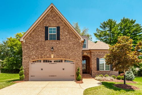 1009 Jarman Pvt Ln, Gallatin, TN, 37066-7607 | Card Image