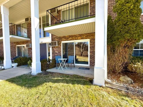 108 Evelyn Ln, Lake Geneva, WI, 53147-1952 | Card Image