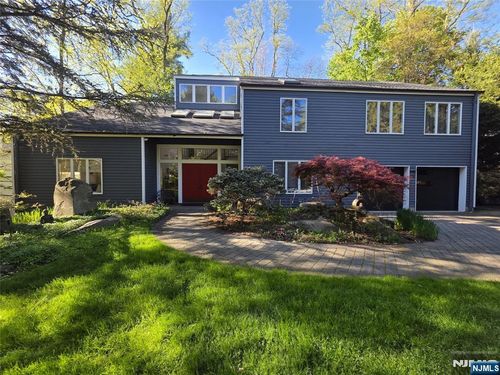 33 Cedar Ln, Closter, NJ, 07624-1013 | Card Image
