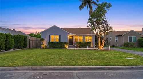 11526 Bradhurst St, Whittier, CA, 90606-1945 | Card Image